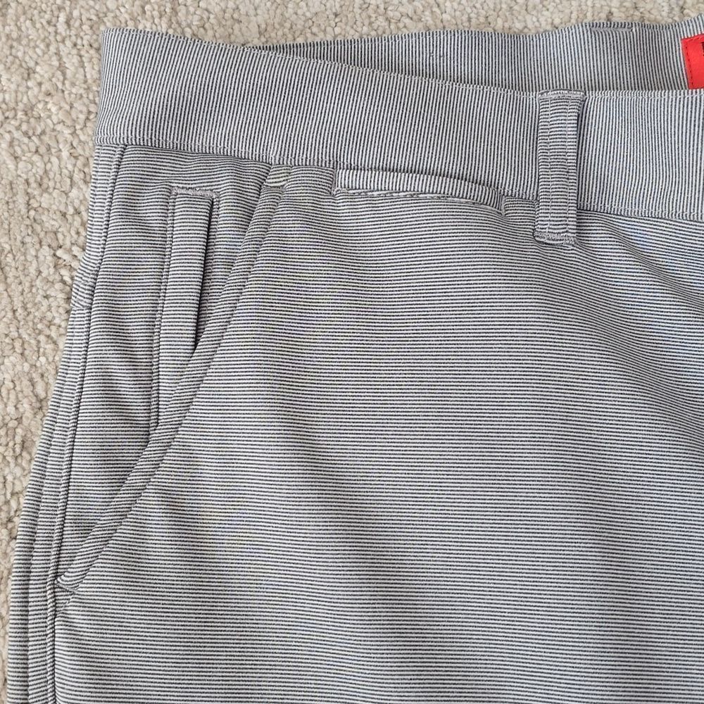 Halsey 44 | Breakwater Sport Short - Picture 6 of 11